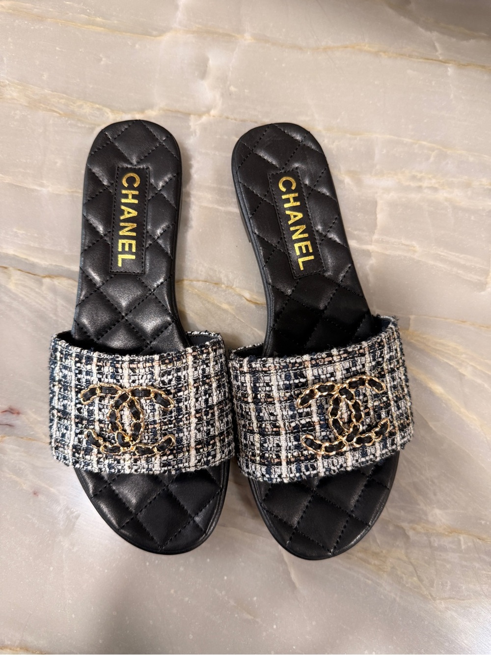 CHANEL Black Quilted Slide Mules with Tweed Strap and Gold CC - Picture 4 of 5